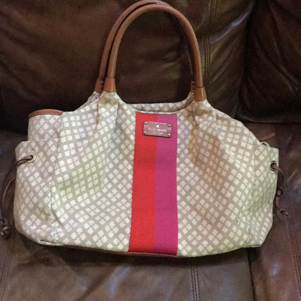 VGUC authentic Kate Spade diaper/duffle bag